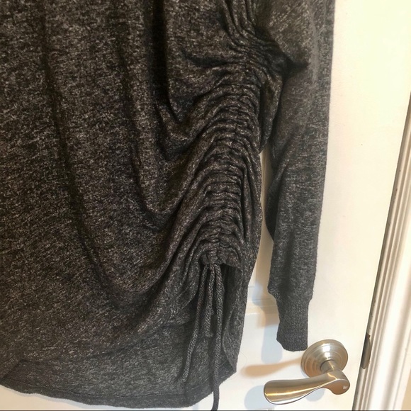 Treasure & Bond Super Soft Cinched Top - Picture 4 of 7